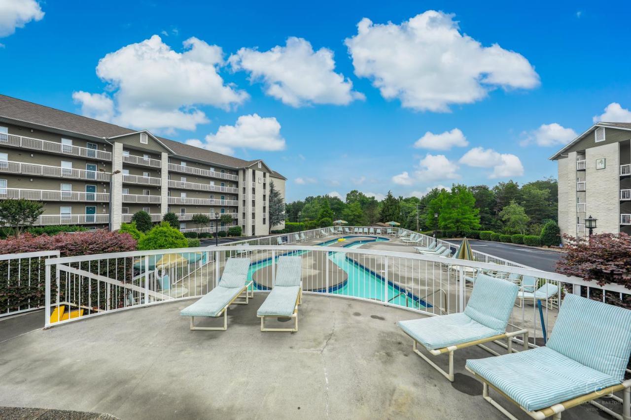Star Gazing Whispering Pines 644 Apartment Пиджен Фордж Екстериор снимка